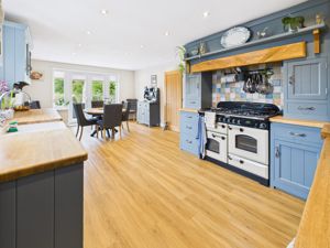 Kitchen/Diner- click for photo gallery